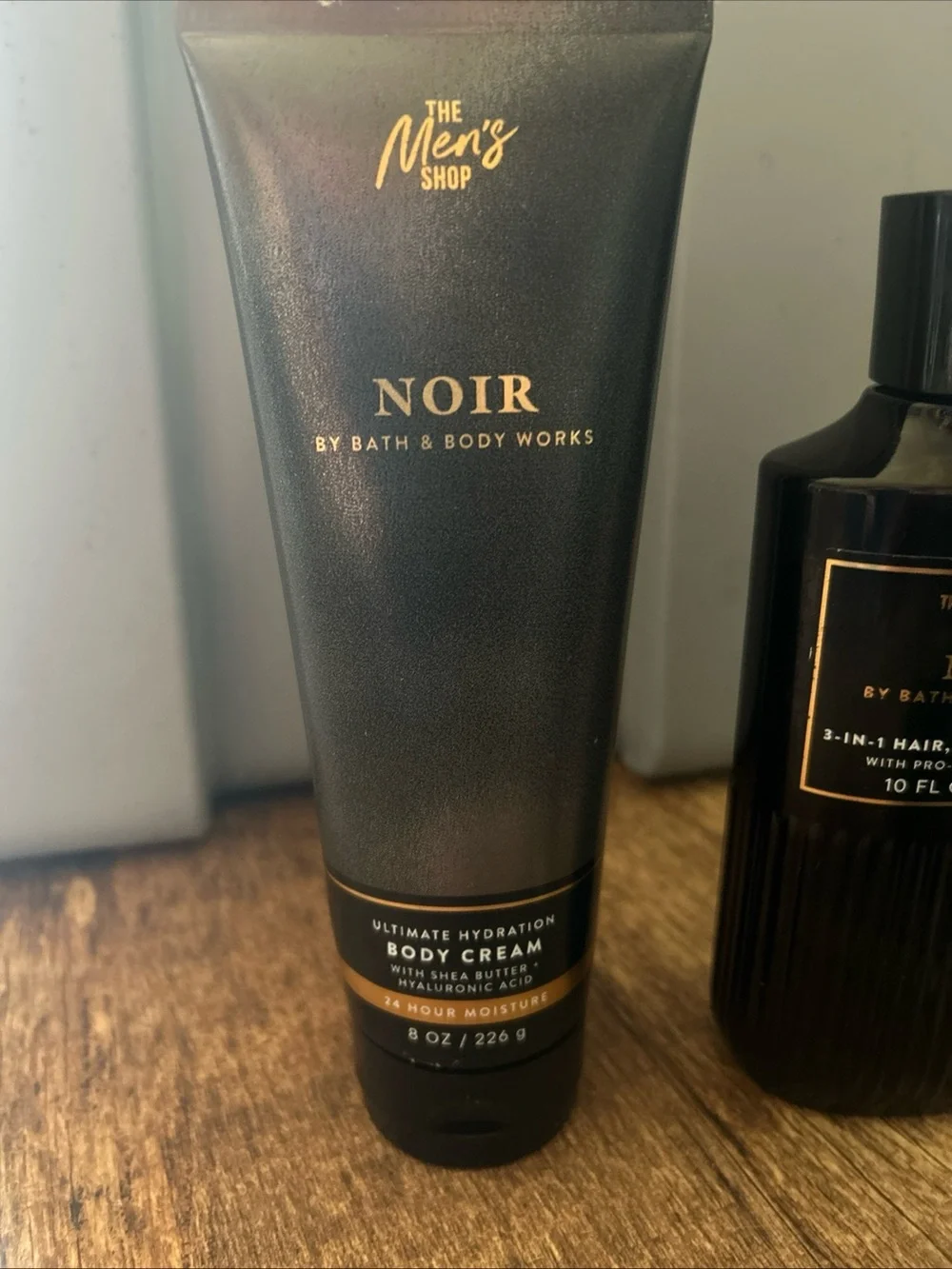 Bath & Body Works noir grooming